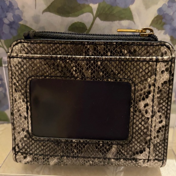 Fossil Snakeskin Patterned Wallet - Cream and Brown EUC - Picture 4 of 7